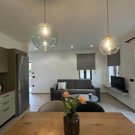 Piedra Luxury Apartments Nauplion Buitenkant foto
